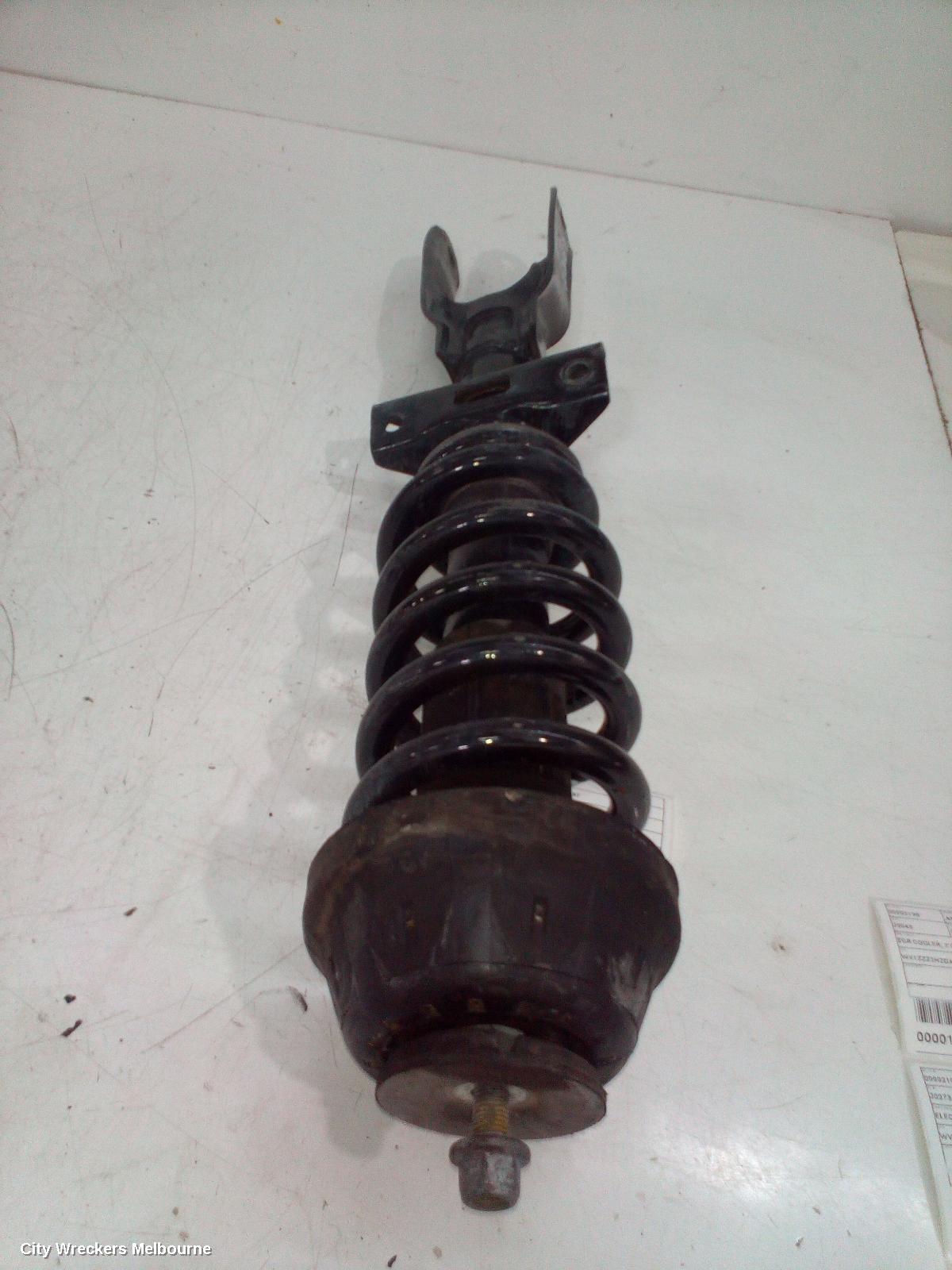 VOLKSWAGEN AMAROK RIGHT FRONT STRUT, 2H, 10/2010 - 09/2022