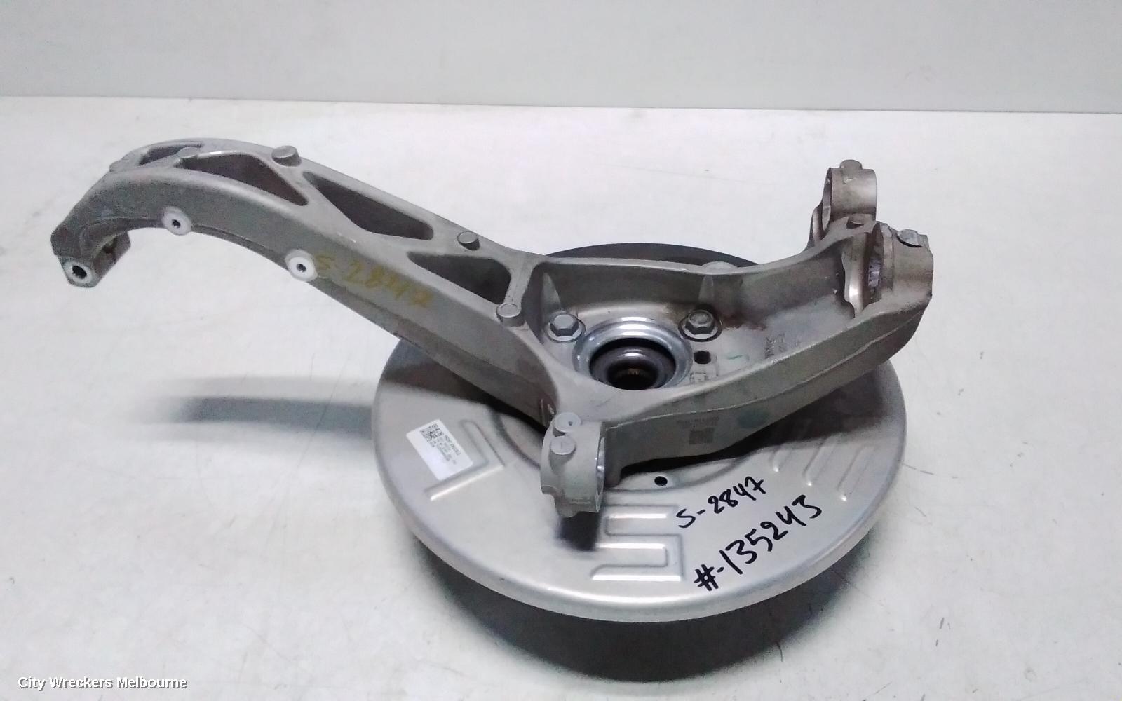 TESLA MODEL Y RIGHT FRONT HUB ASSEMBLY, 1ST GEN, AWD, DUAL MOTOR TYPE, 03/2022 ONWARDS