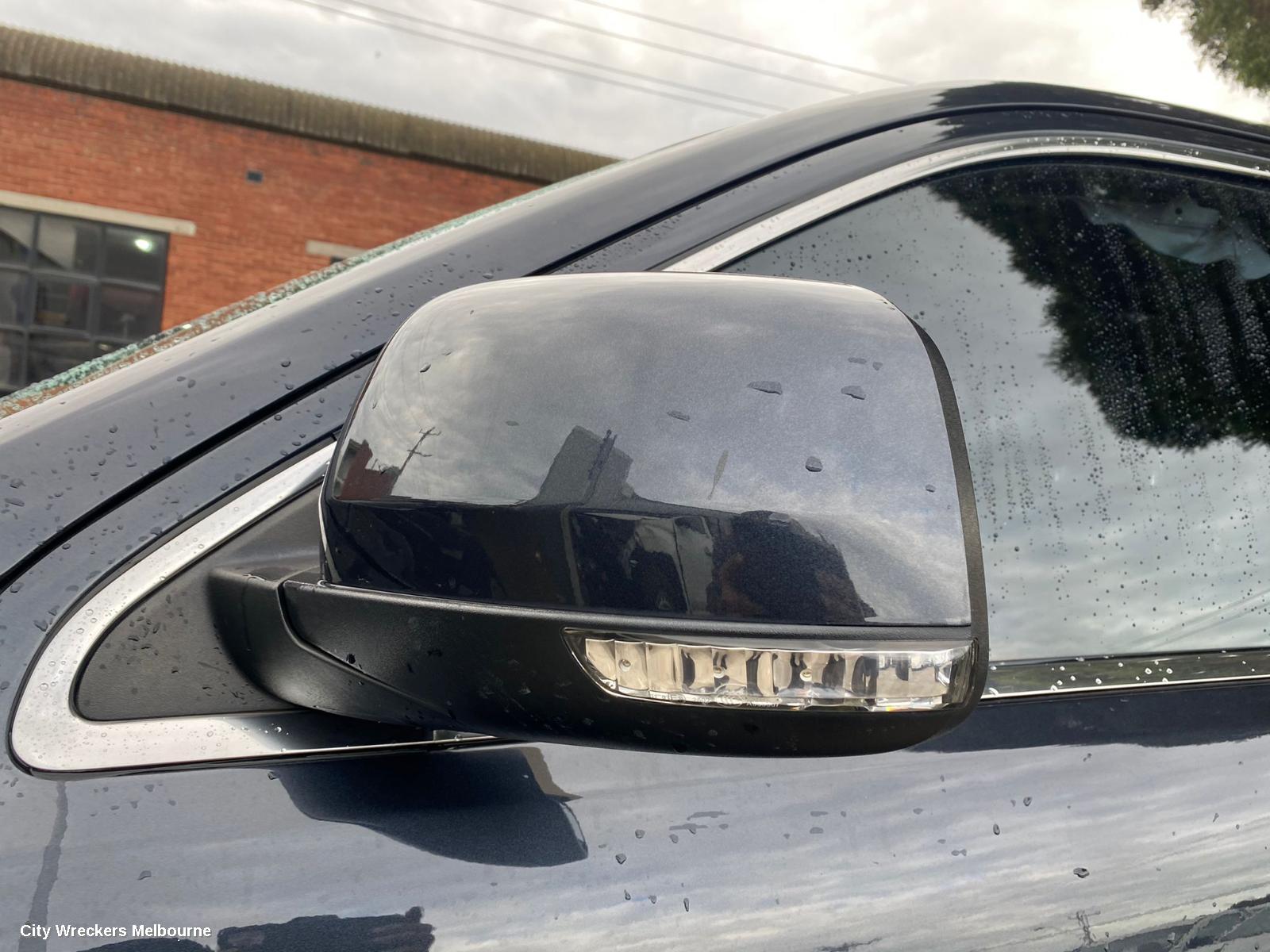 JEEP GRANDCHEROKEE RIGHT FRONT DOOR, WK, NON MOULD TYPE, 10/2010 ONWARDS