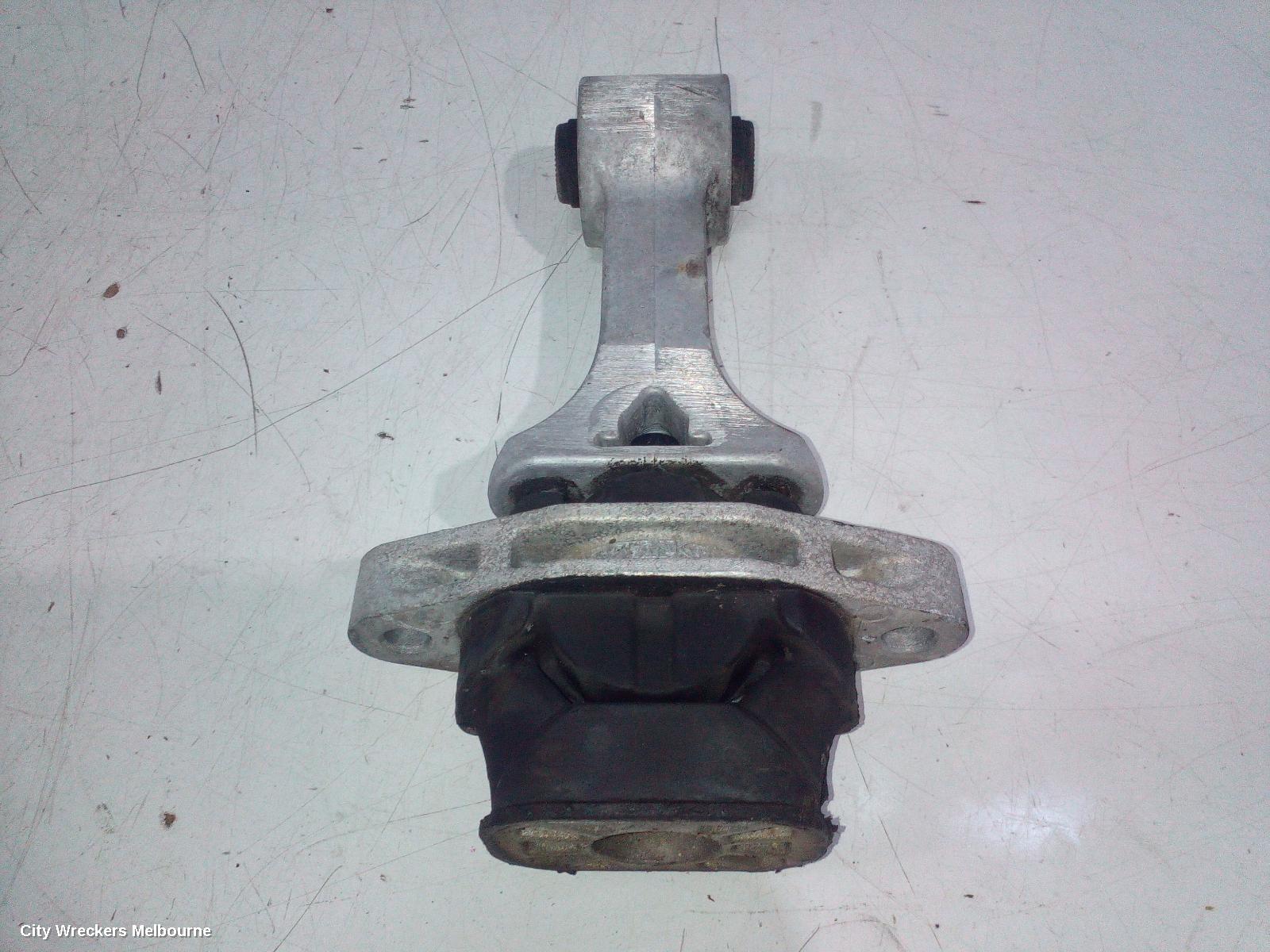 HYUNDAI ACCENT MOUNT, RB, 05/2011 - 12/2019