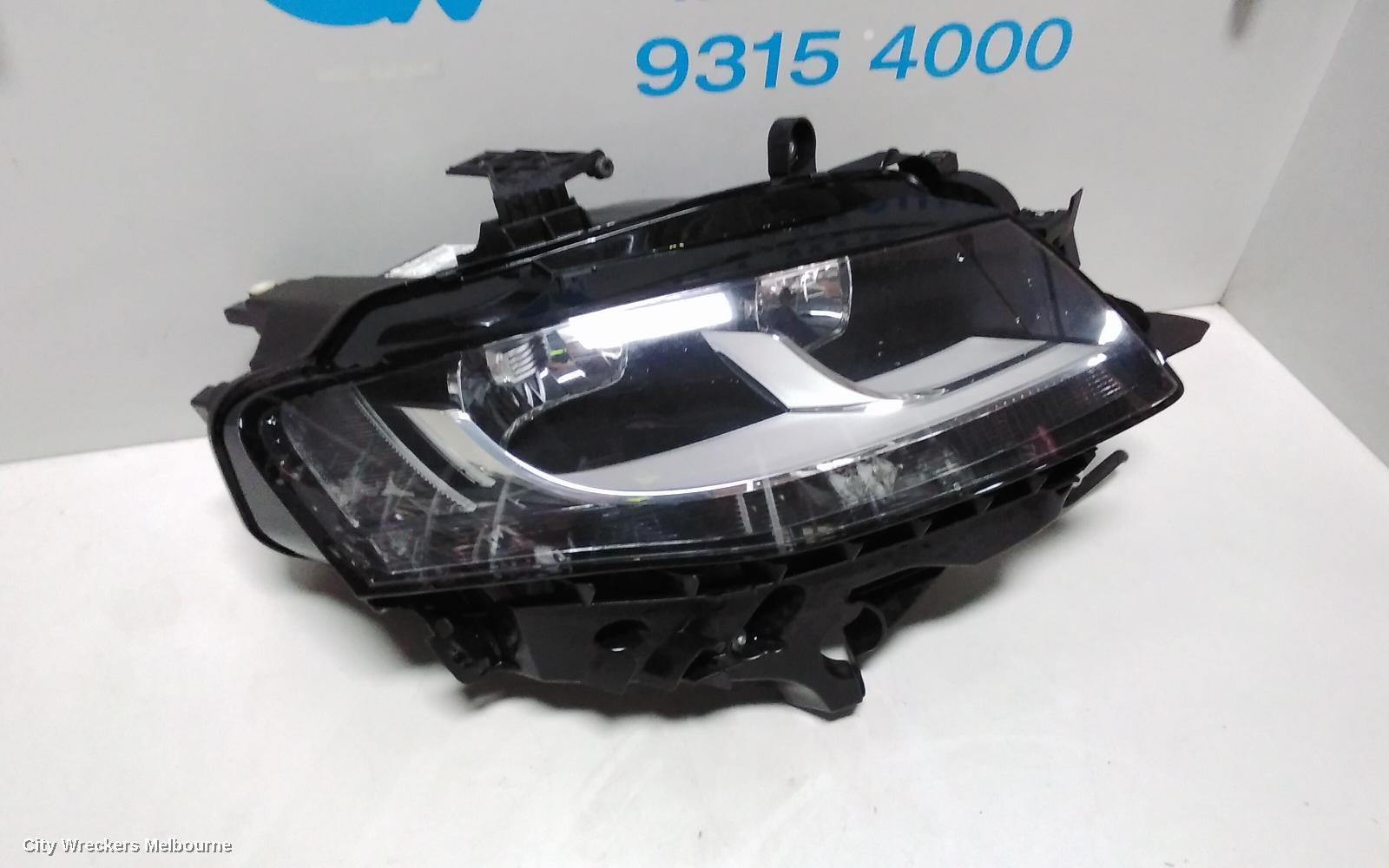 AUDI A4 RIGHT HEADLAMP, B8 8K, HALOGEN TYPE, 02/2008 - 06/2012