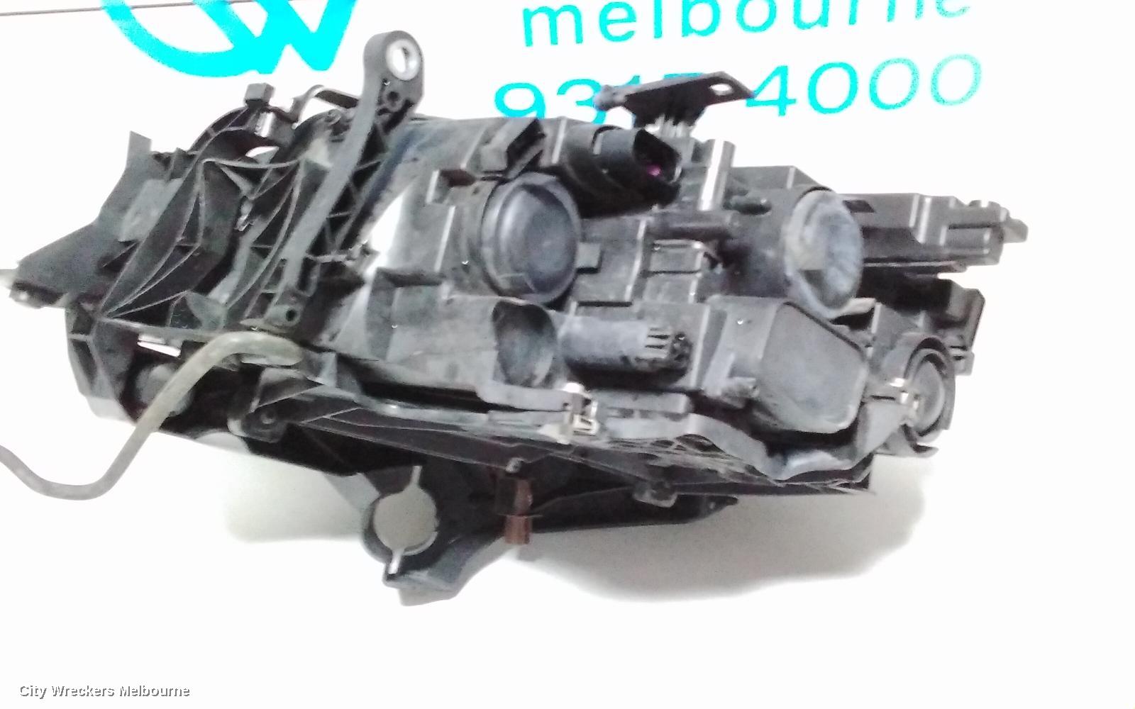 AUDI A4 RIGHT HEADLAMP, B8 8K, HALOGEN TYPE, 02/2008 - 06/2012