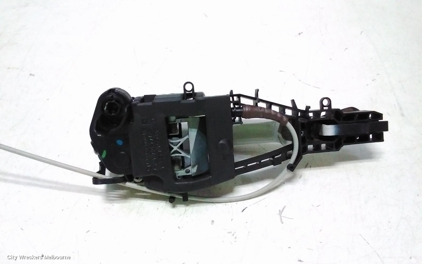 BMW 1 SERIES DOOR HANDLE, E87, RH FRONT, OUTER, 10/2004 - 12/2013