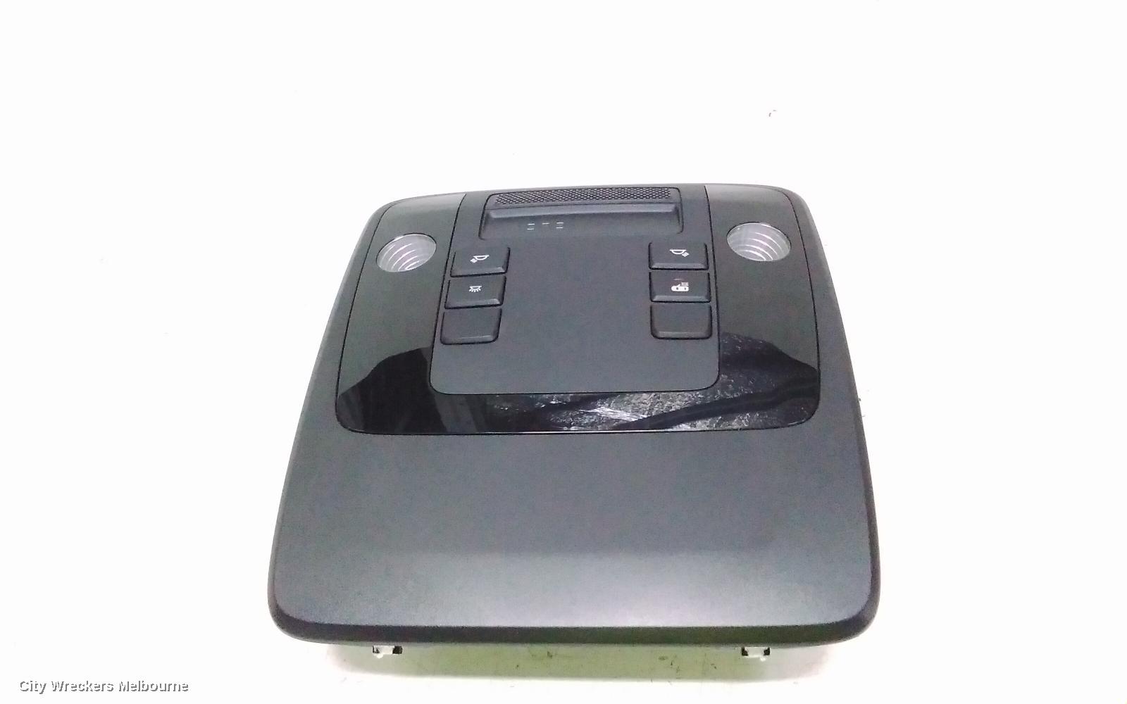 KIA CARNIVAL/GRAND CARNIVAL COURTESY LIGHT, KA4, FRONT LIGHT, 10/2020 ONWARDS