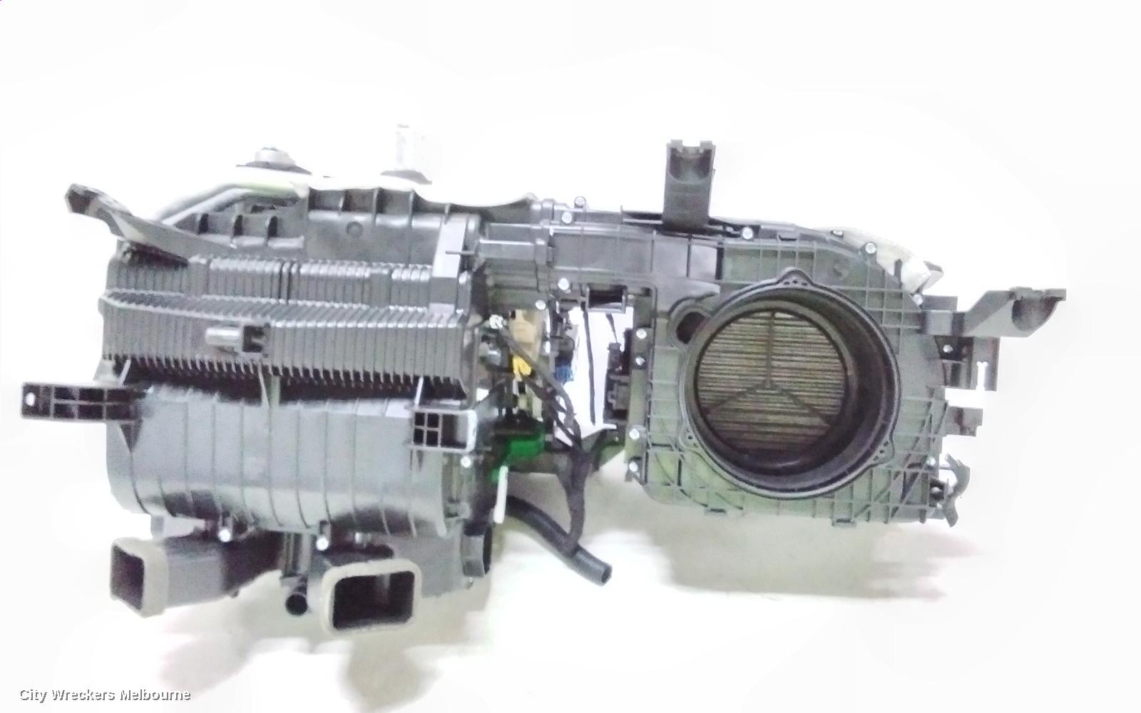 KIA CARNIVAL/GRAND CARNIVAL HEATER CORE/BOX, KA4, FRONT, 10/2020 ONWARDS