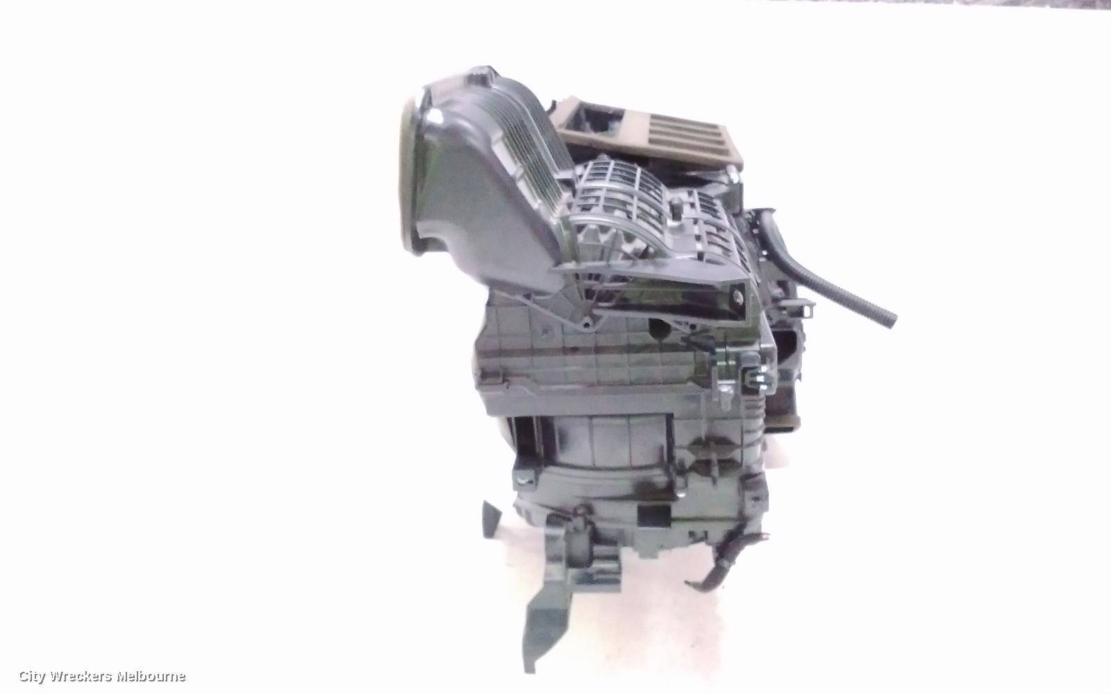 KIA CARNIVAL/GRAND CARNIVAL HEATER CORE/BOX, KA4, FRONT, 10/2020 ONWARDS