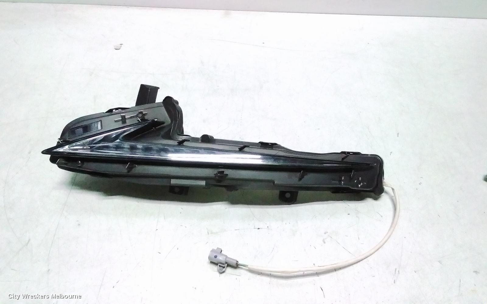 LEXUS IS SERIES LEFT INDICATOR/FOG/SIDE, DAYTIME RUNNING LAMP, XE30, 04/2013 - 09/2016