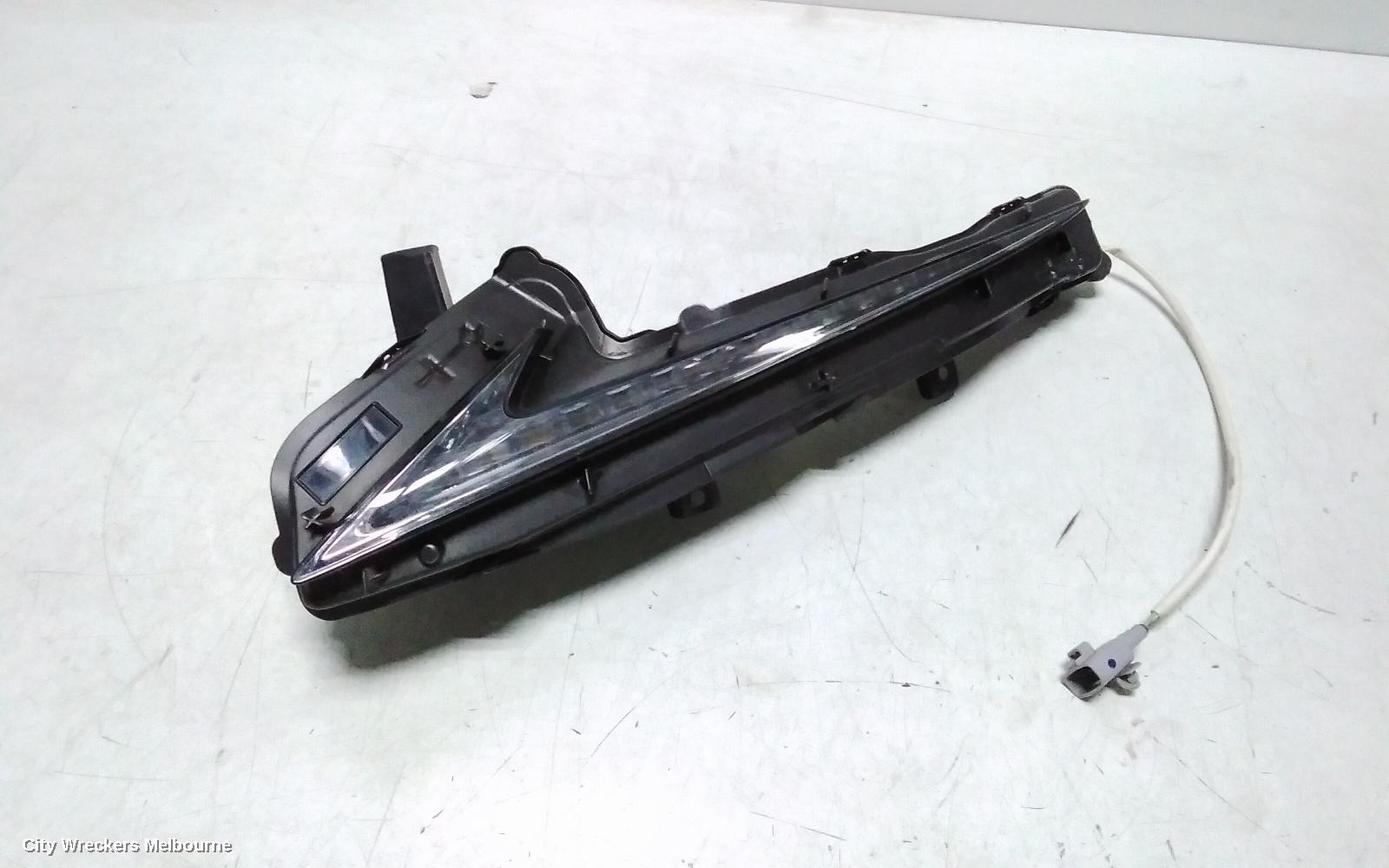 LEXUS IS SERIES LEFT INDICATOR/FOG/SIDE, DAYTIME RUNNING LAMP, XE30, 04/2013 - 09/2016