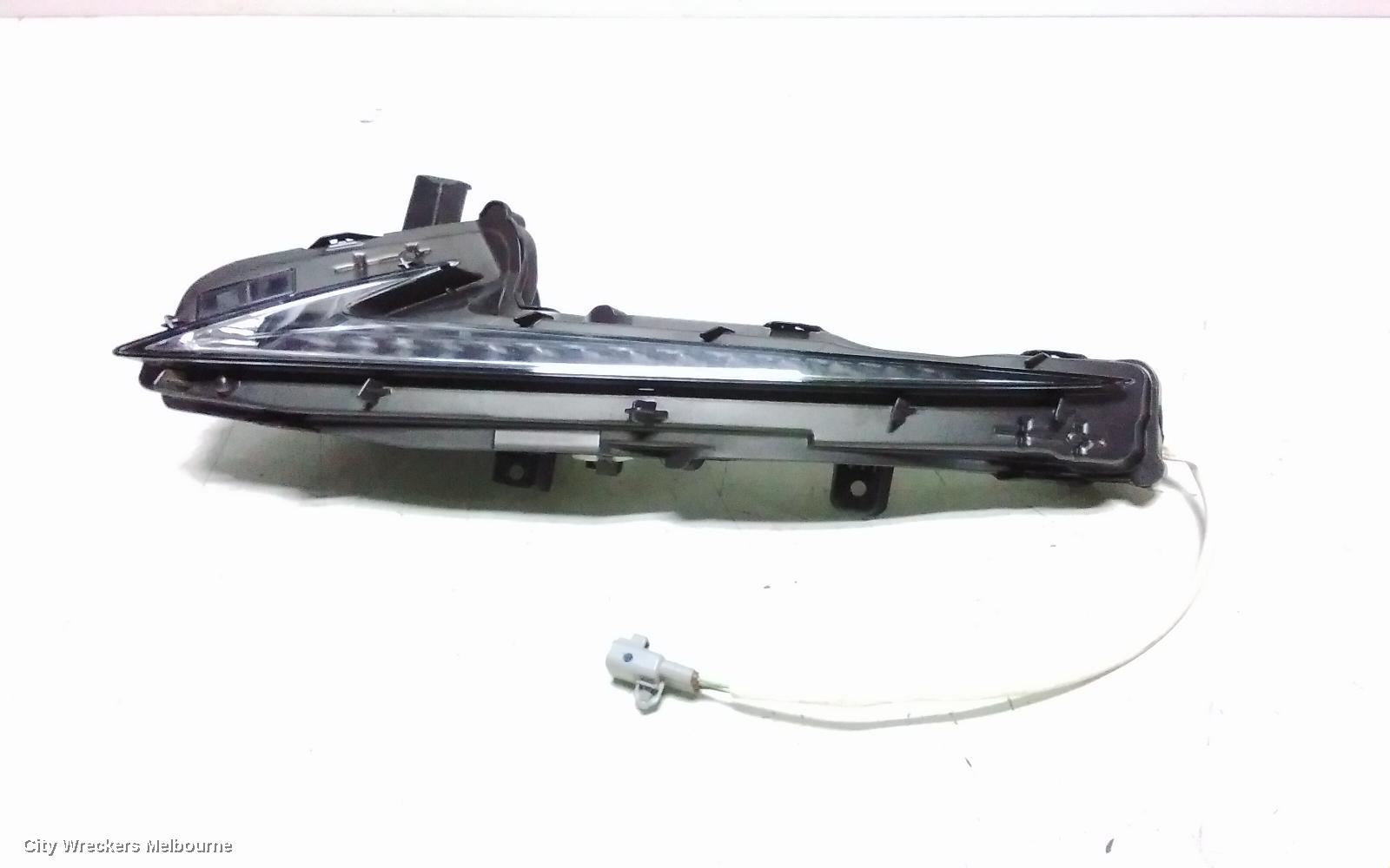 LEXUS IS SERIES LEFT INDICATOR/FOG/SIDE, DAYTIME RUNNING LAMP, XE30, 04/2013 - 09/2016
