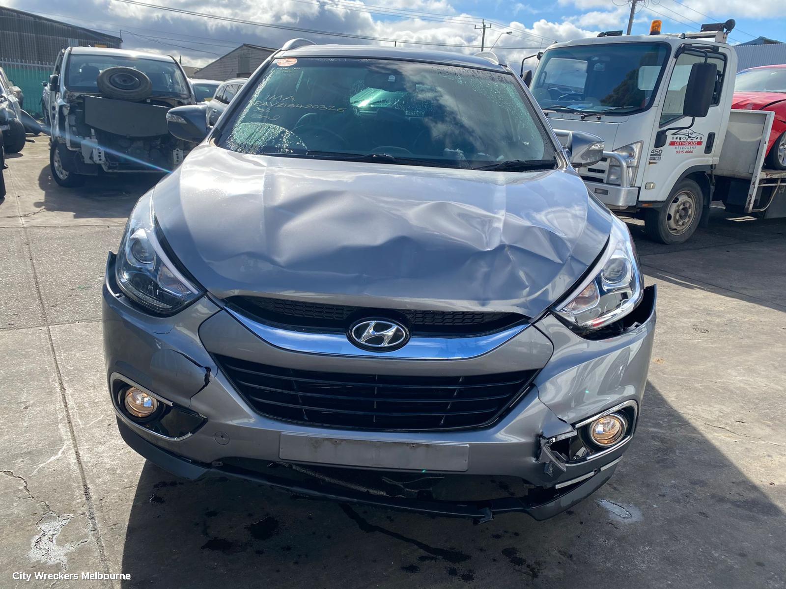 HYUNDAI IX35 OVERFLOW BOTTLE, LM SERIES, 11/2009 - 01/2016