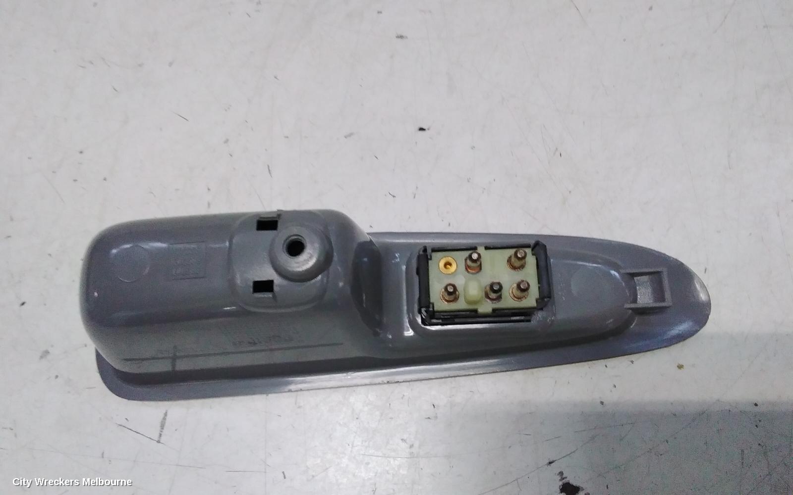 VOLVO S40 PWR DR WIND SWITCH, LH FRONT, 03/1997 - 01/2004