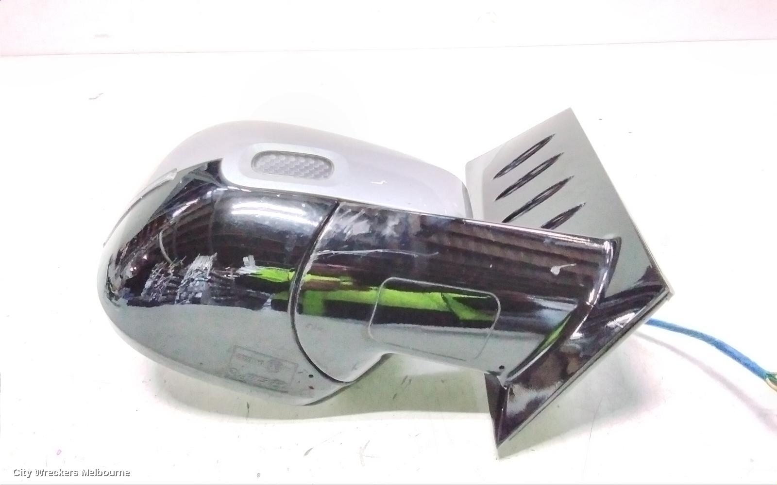 HYUNDAI STARIA RIGHT DOOR MIRROR, US4, COLOUR CODED, AUTO POWER FOLD TYPE, HEATED TYPE, NON BLIND SPOT TYPE, 04/2021 ONWARDS