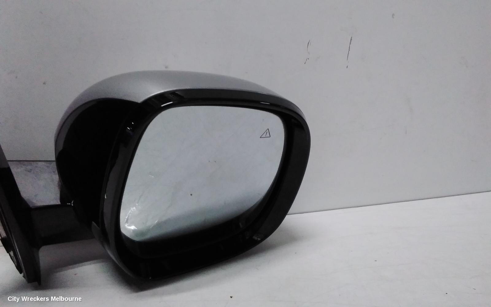 HYUNDAI STARIA RIGHT DOOR MIRROR, US4, COLOUR CODED, AUTO POWER FOLD TYPE, HEATED TYPE, NON BLIND SPOT TYPE, 04/2021 ONWARDS