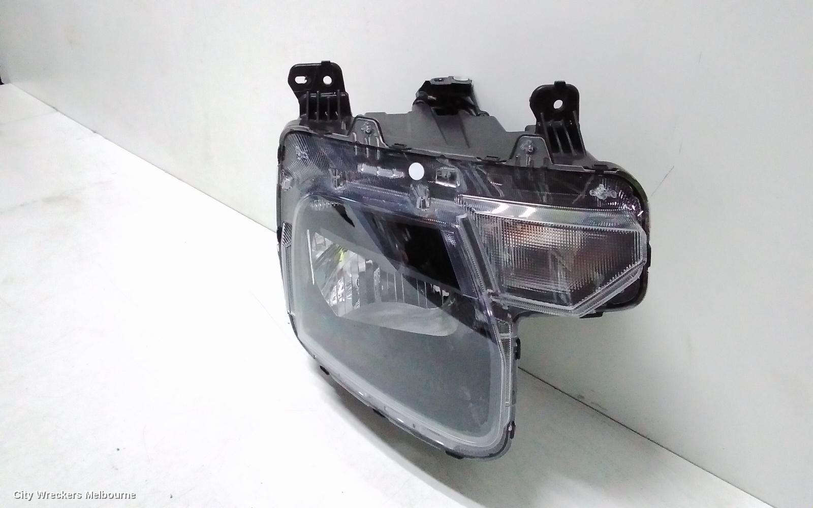 HYUNDAI STARIA RIGHT HEADLAMP, W/ HALOGEN TYPE, US4, 04/2021 ONWARDS