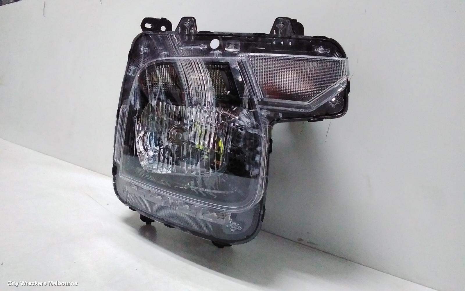 HYUNDAI STARIA RIGHT HEADLAMP, W/ HALOGEN TYPE, US4, 04/2021 ONWARDS
