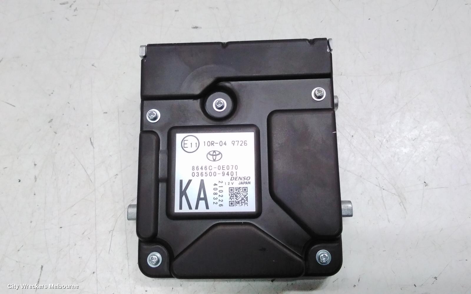 TOYOTA KLUGER REVERSE CAMERA, FRONT CAMERA (WINDSCREEN MOUNTED), FORWARD RECOGNITION, XU70 SERIES, 03/2021 ONWARDS