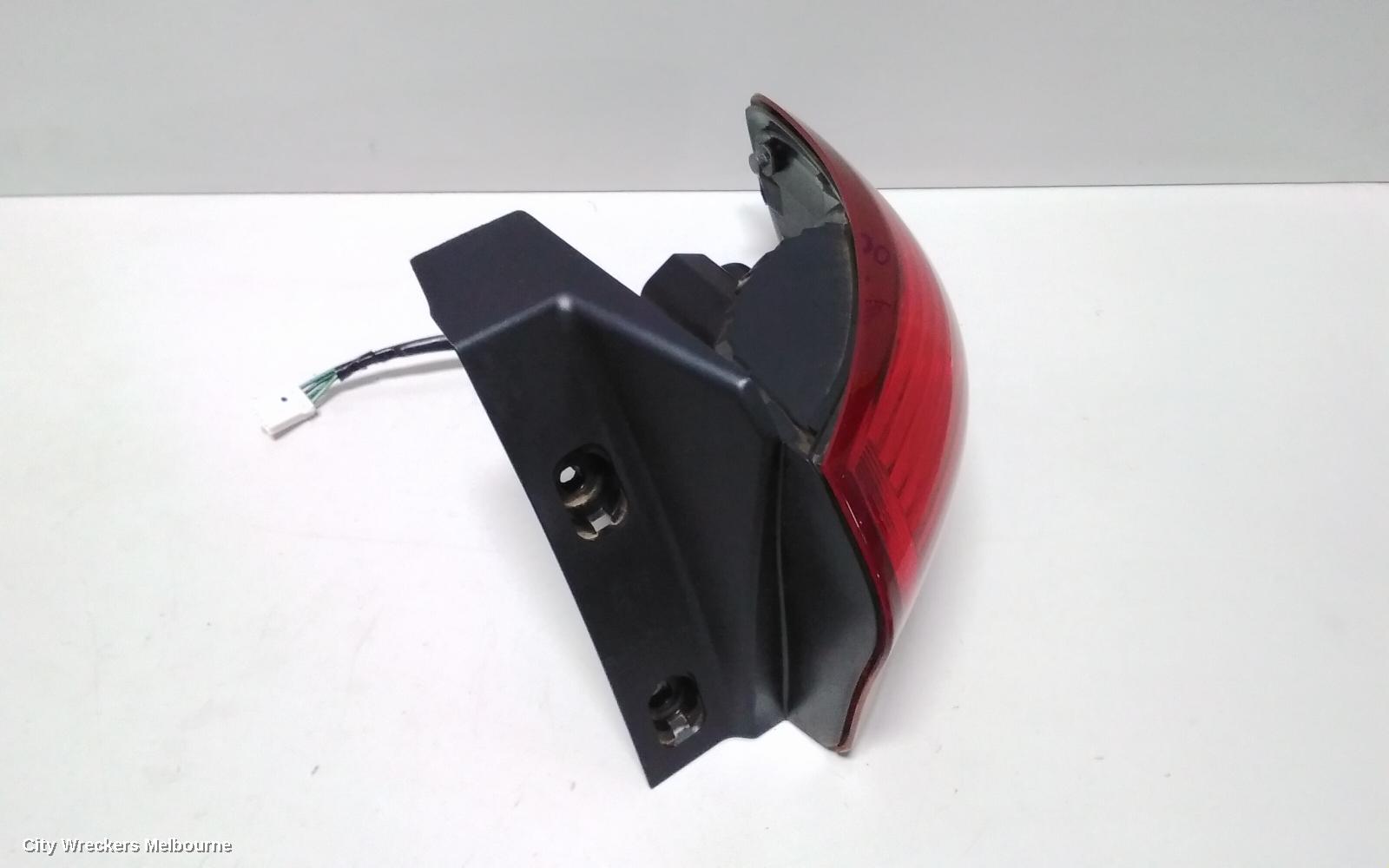 SUBARU TRIBECA RIGHT TAILLIGHT, B9, IN BODY, 10/2006 - 11/2007
