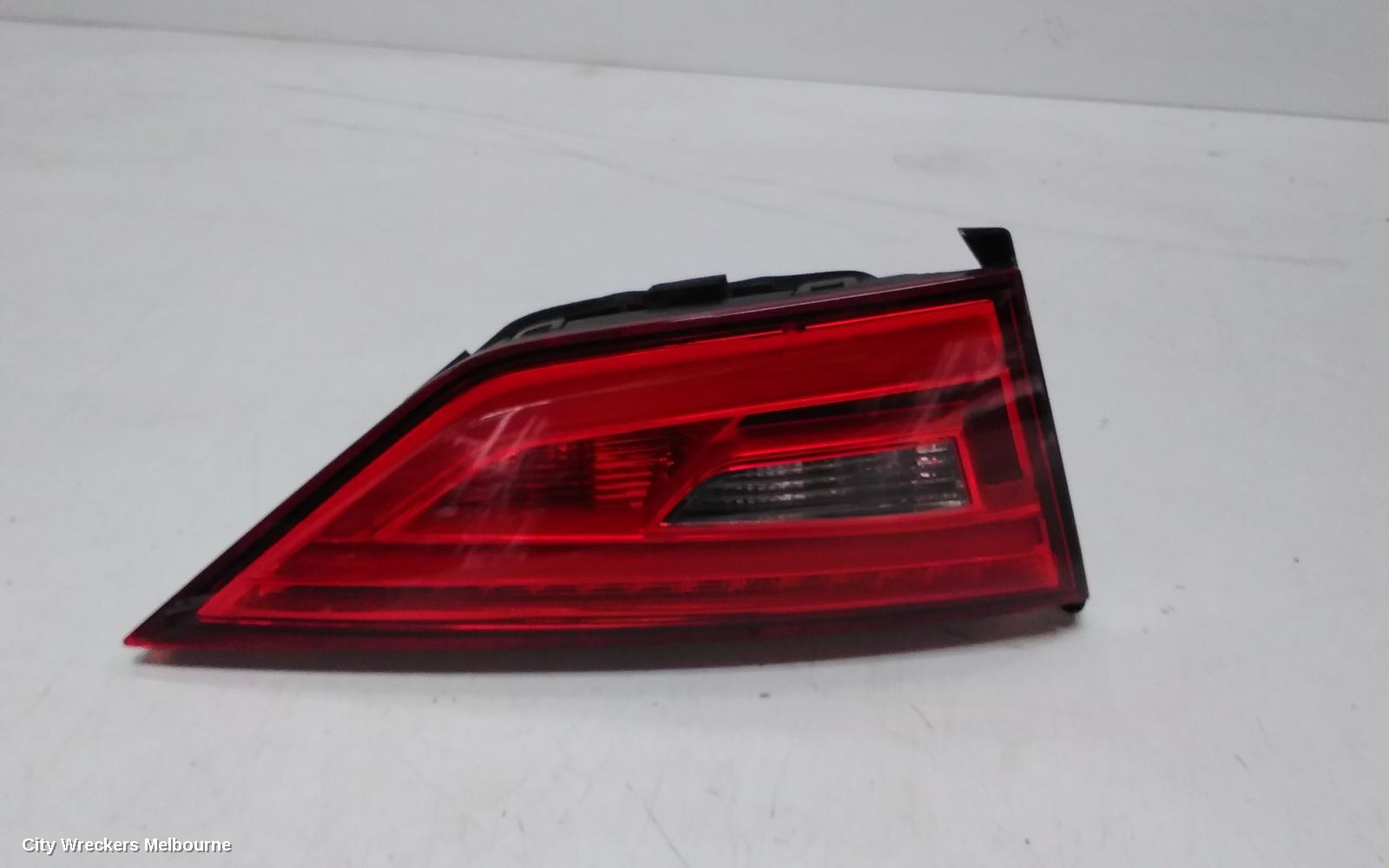 AUDI A3 REAR GARNISH, BOOTLID LAMP (LH SIDE), A3/S3, 8V, SEDAN/CABRIO, LED TYPE, 11/2013 - 04/2016