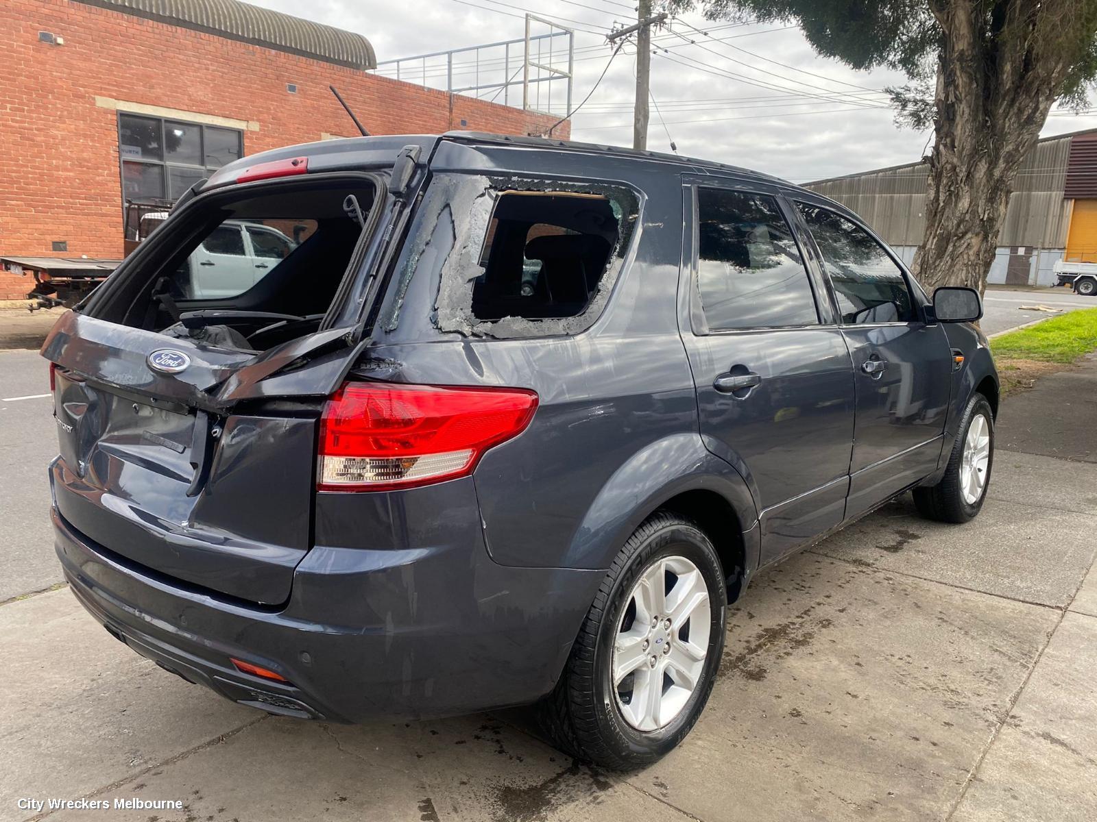 FORD TERRITORY CONSOLE, CONSOLE (LID ONLY), SZ MKI-MKII, 04/2011 - 12/2016
