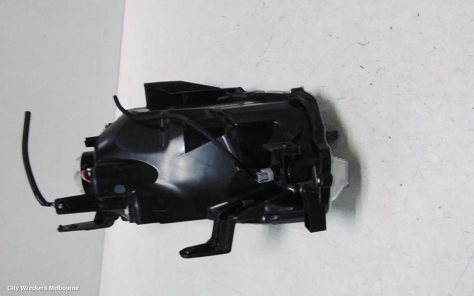 ISUZU DMAX RIGHT HEADLAMP, RG, W/ HALOGEN TYPE, 11/2023 ONWARDS