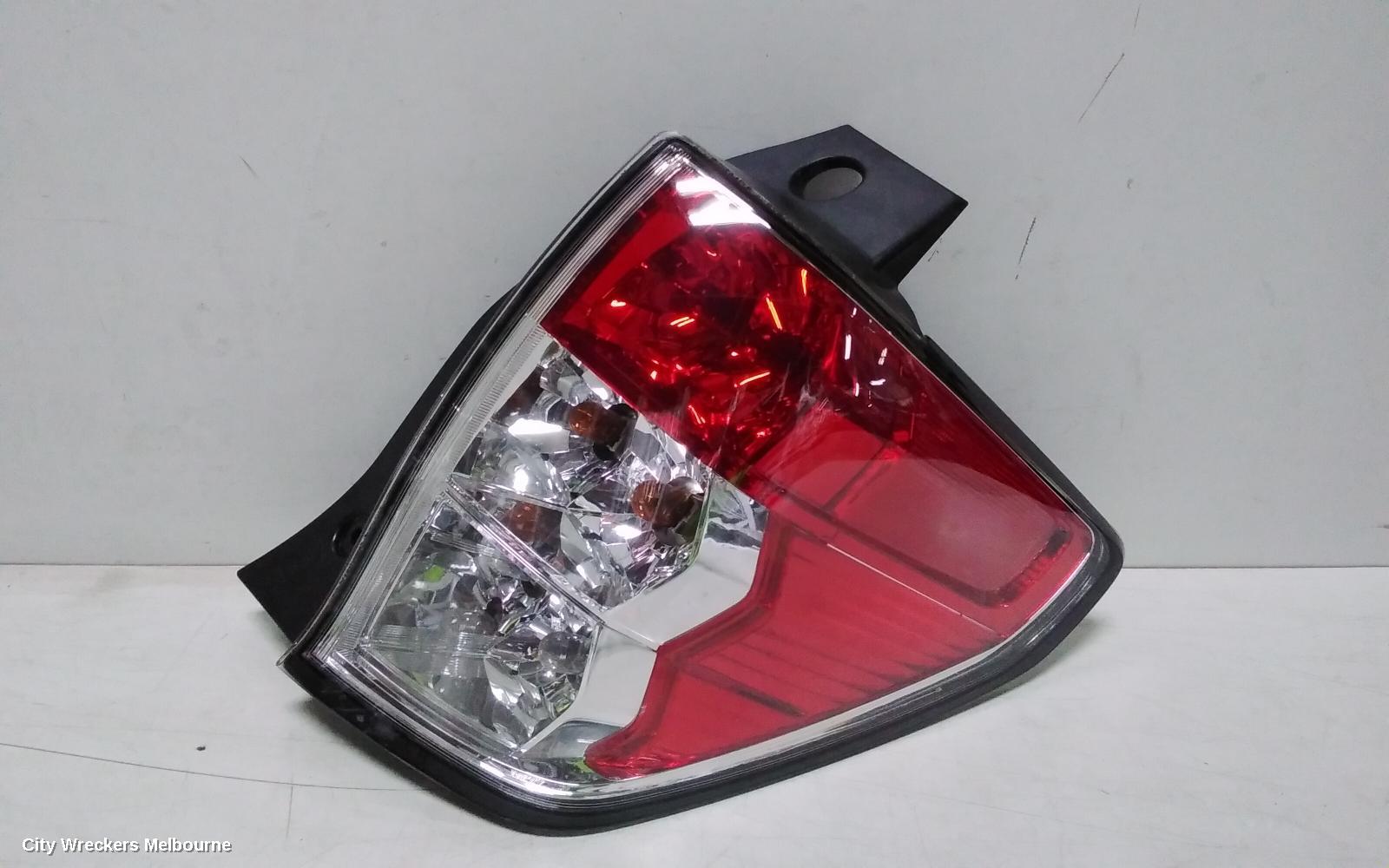 SUBARU FORESTER RIGHT TAILLIGHT, IN BODY, 02/2008 - 12/2012