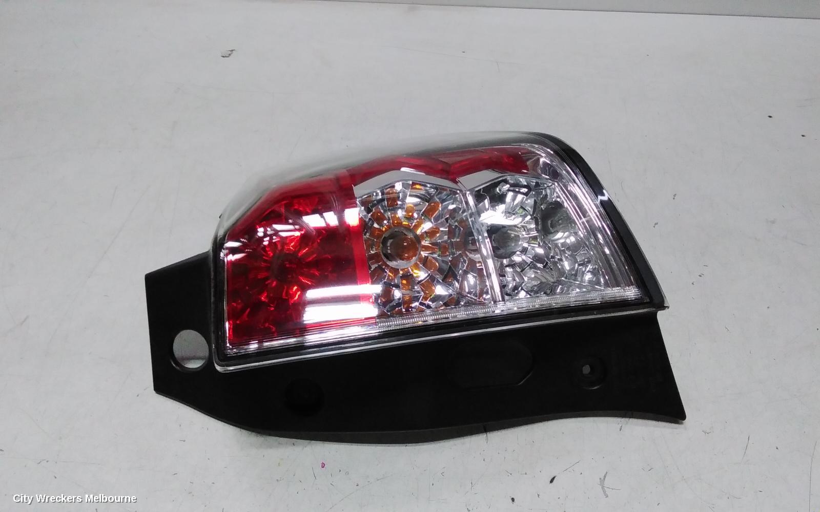 SUBARU FORESTER RIGHT TAILLIGHT, IN BODY, 02/2008 - 12/2012