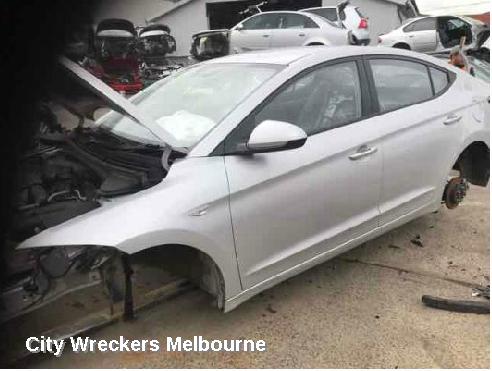 HYUNDAI ELANTRA LEFT GUARD, AD, W/ INDICATOR TYPE, 12/2015 - 09/2018
