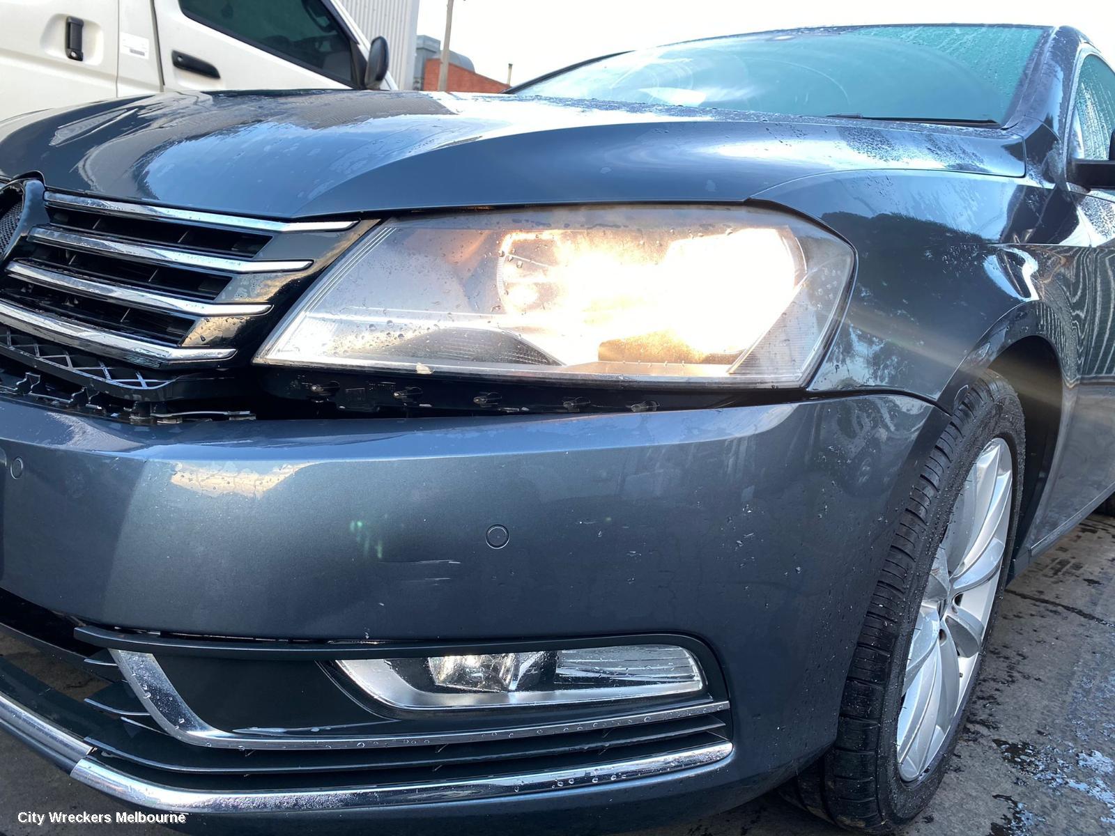 VOLKSWAGEN PASSAT RIGHT FRONT WINDOW REG/MOTOR, 3C/MK6 B7, SEDAN/WAGON, 09/2010 - 05/2015