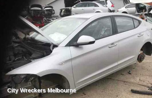 HYUNDAI ELANTRA LEFT GUARD, AD, W/ INDICATOR TYPE, 12/2015 - 09/2018