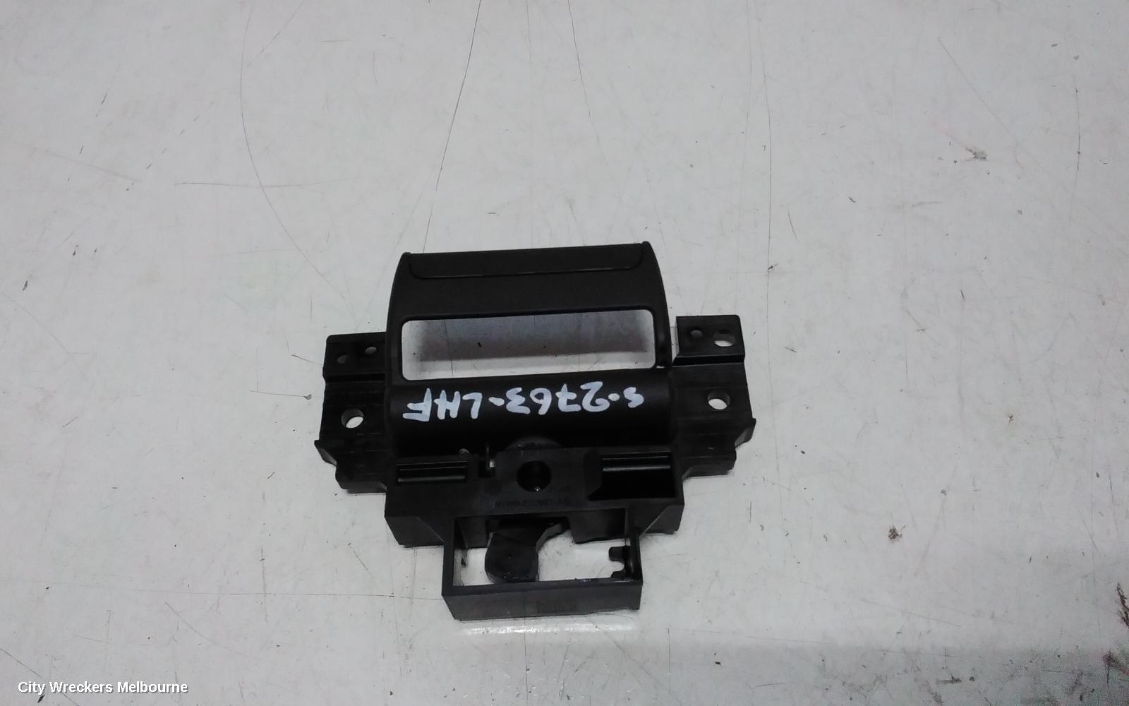 FORD RANGER DOOR HANDLE, RA, LH FRONT, INNER, 05/2022 ONWARDS