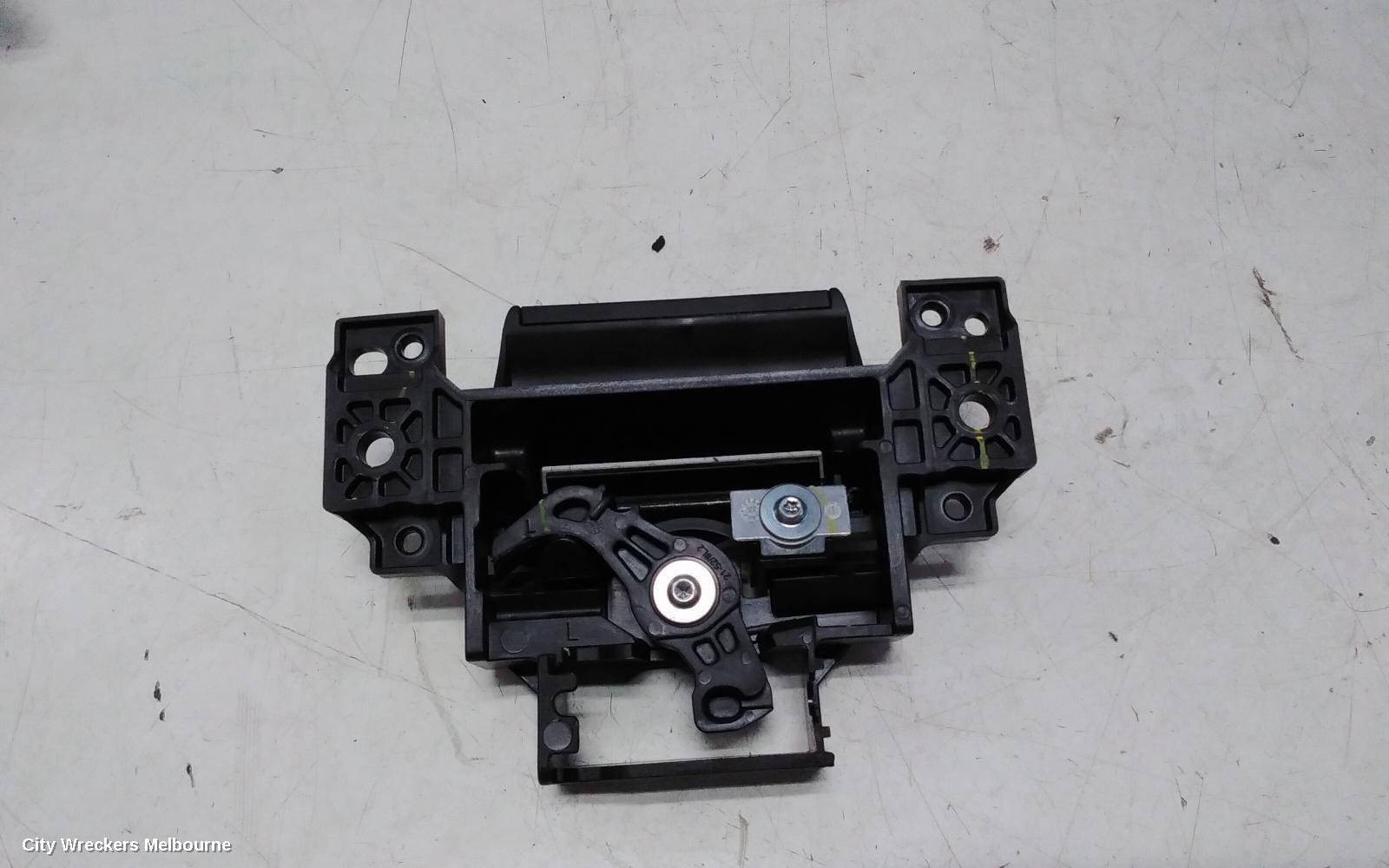 FORD RANGER DOOR HANDLE, RA, LH REAR, INNER, DUAL CAB, 05/2022 ONWARDS