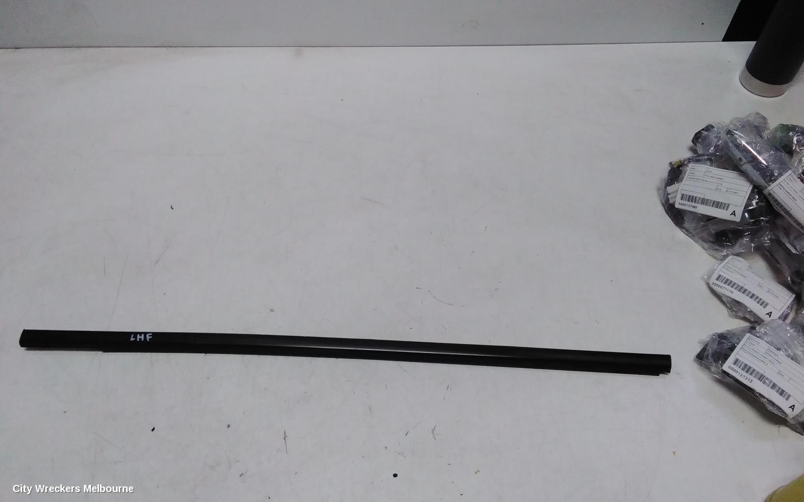 FORD RANGER DOOR MOULD, LHF MOULD ON THE WINDSCREEN: 127315, RA, LH FRONT, FRAME TAPE, 05/2022 ONWARDS