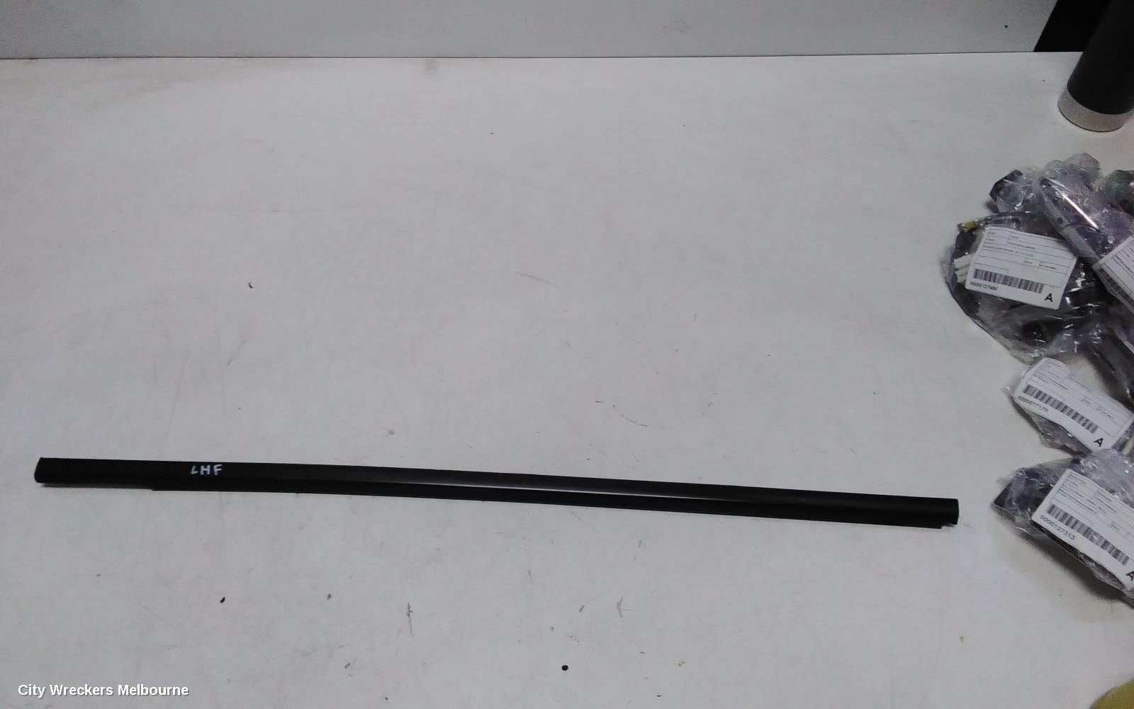 FORD RANGER DOOR MOULD, LHF MOULD ON THE WINDSCREEN: 127315, RA, LH FRONT, FRAME TAPE, 05/2022 ONWARDS