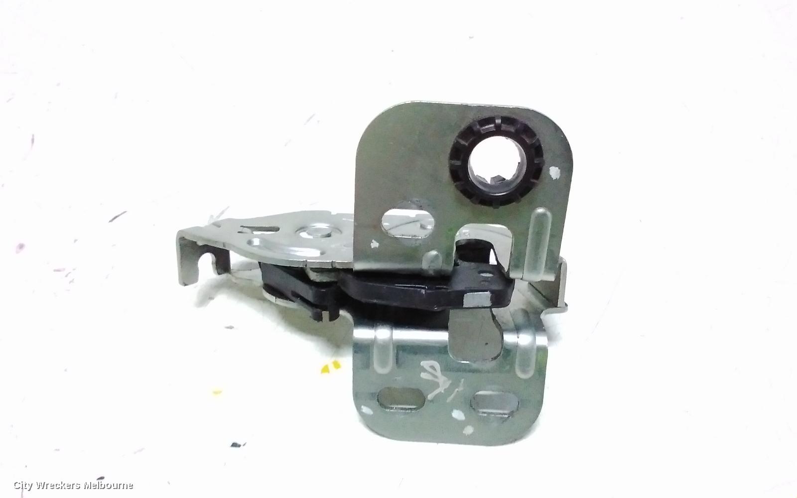 LDV DELIVER 9 DOOR/BOOT/GATE LOCK, RIGHT BARN DOOR LOCK, UPPER, 07/2020 ONWARDS