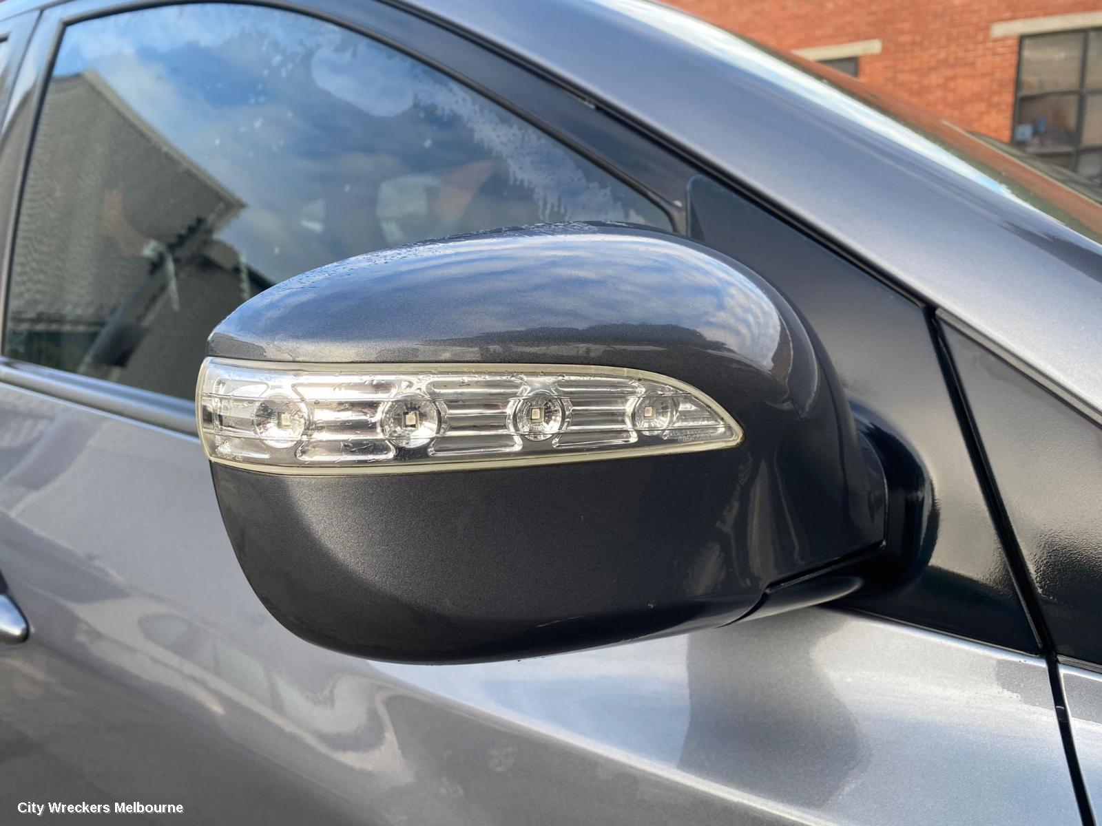 HYUNDAI IX35 RIGHT GUARD, LM SERIES, NON FLASHER TYPE, 11/2009 - 01/2016
