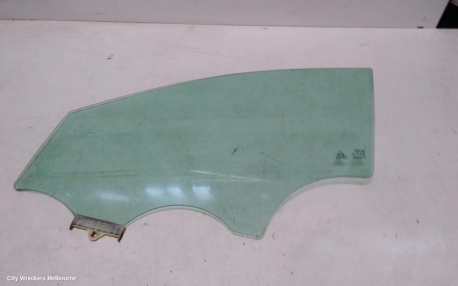 KIA SPORTAGE LEFT FRONT DOOR WINDOW, QL, 10/2015 - 08/2021