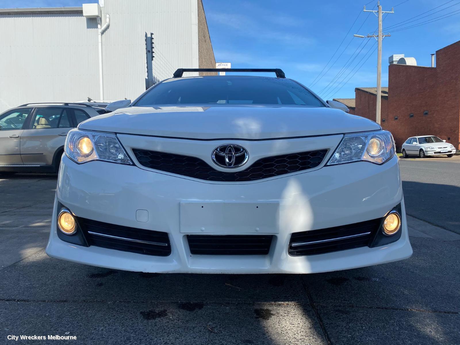 TOYOTA CAMRY RIGHT REAR DOOR, ASV50/AVV50, 12/2011 - 03/2015
