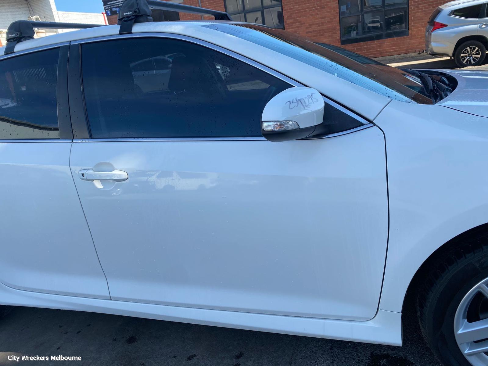 TOYOTA CAMRY RIGHT REAR DOOR, ASV50/AVV50, 12/2011 - 03/2015
