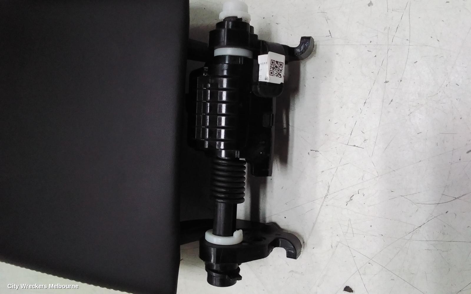 TESLA MODEL 3 CONSOLE, 1ST GEN, 06/2019 ONWARDS