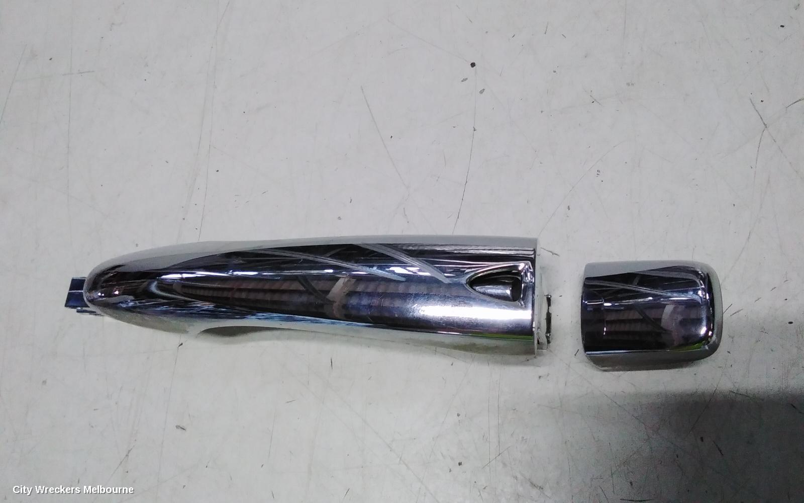 MERCEDES X CLASS DOOR HANDLE, X470, LH FRONT, OUTER, 02/2018 - 06/2020
