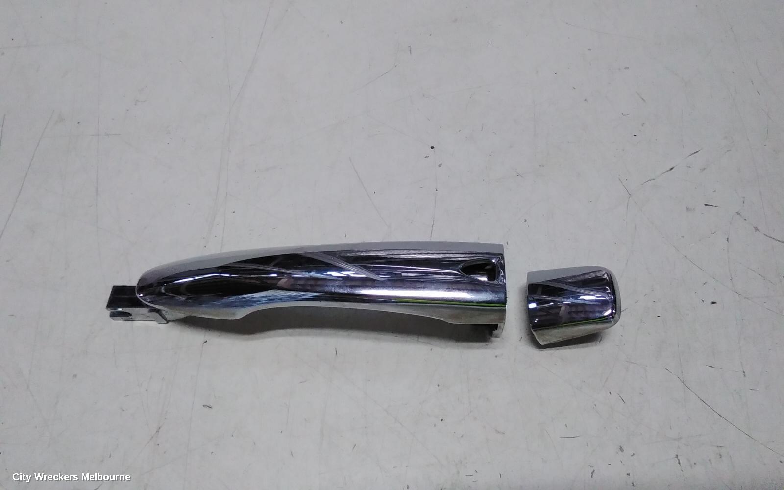 MERCEDES X CLASS DOOR HANDLE, X470, LH FRONT, OUTER, 02/2018 - 06/2020