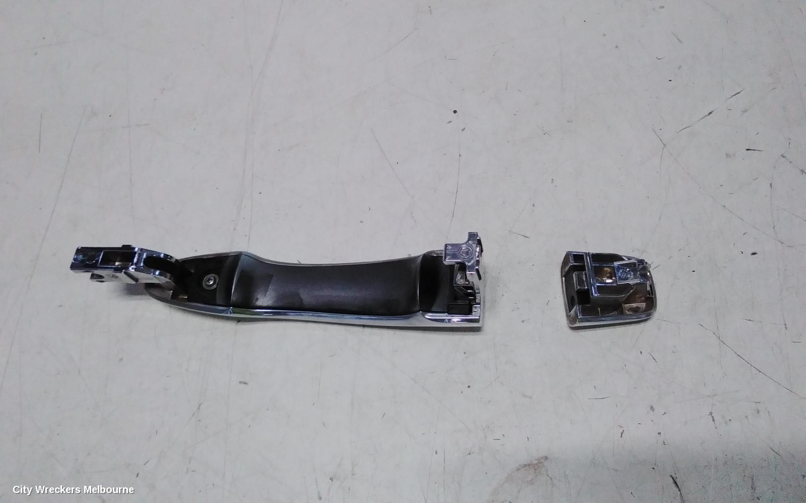 MERCEDES X CLASS DOOR HANDLE, X470, LH FRONT, OUTER, 02/2018 - 06/2020