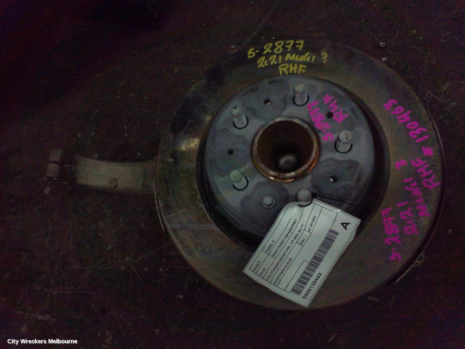 TESLA MODEL 3 RIGHT FRONT HUB ASSEMBLY, RWD, STANDARD BRAKE TYPE, 1ST GEN, 06/2019 ONWARDS