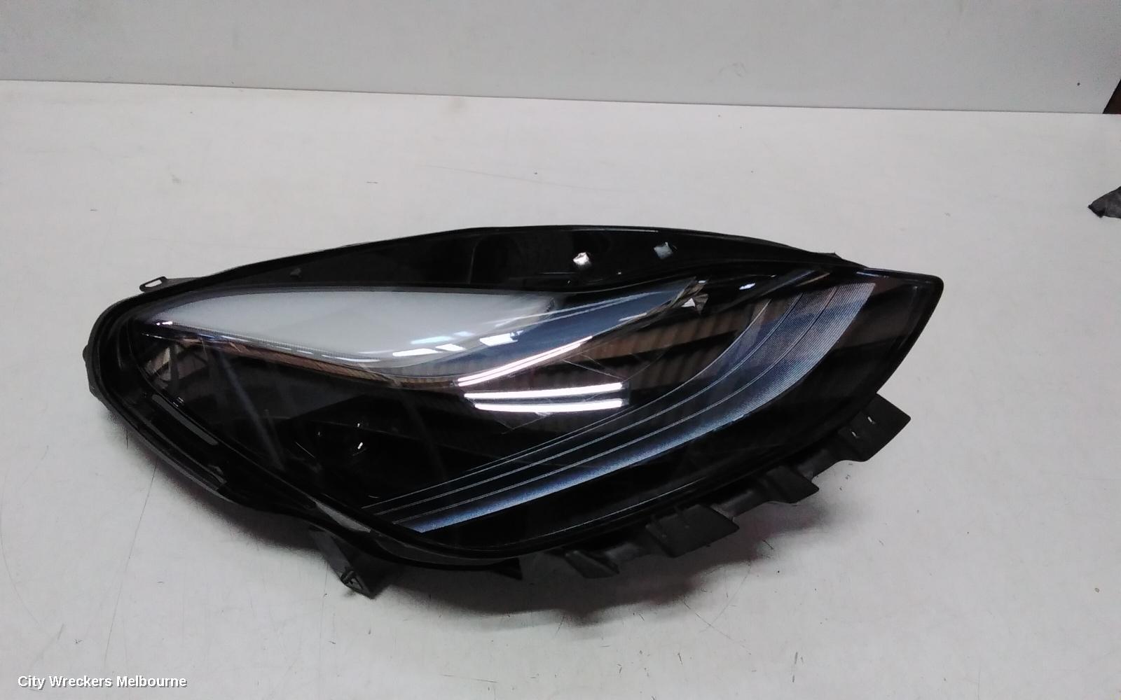 TESLA MODEL Y RIGHT HEADLAMP, 1ST GEN, LED TYPE, 03/2022 ONWARDS