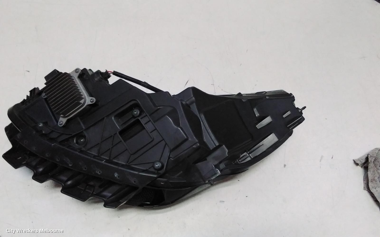 TESLA MODEL Y RIGHT HEADLAMP, 1ST GEN, LED TYPE, 03/2022 ONWARDS