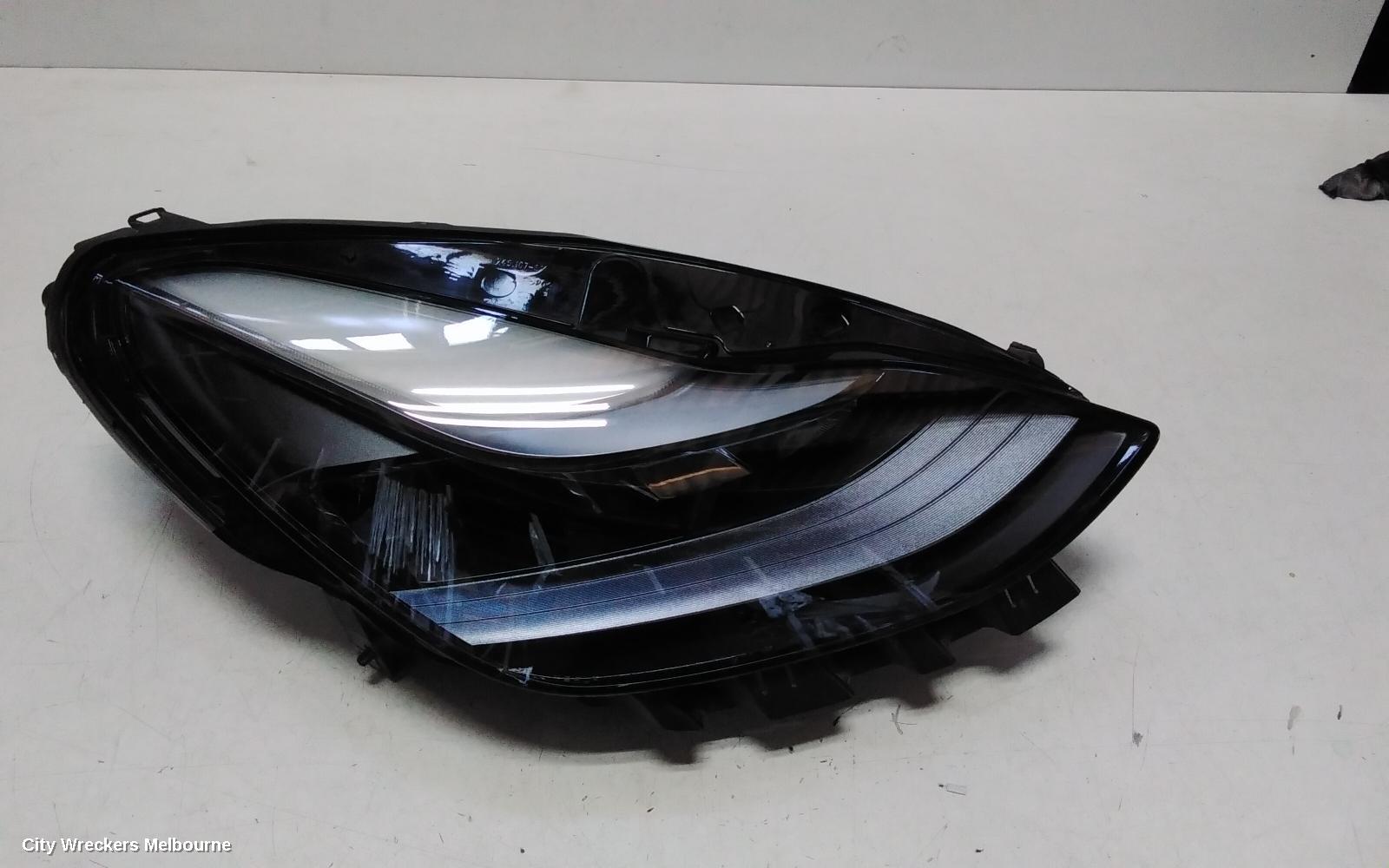 TESLA MODEL Y RIGHT HEADLAMP, 1ST GEN, LED TYPE, 03/2022 ONWARDS