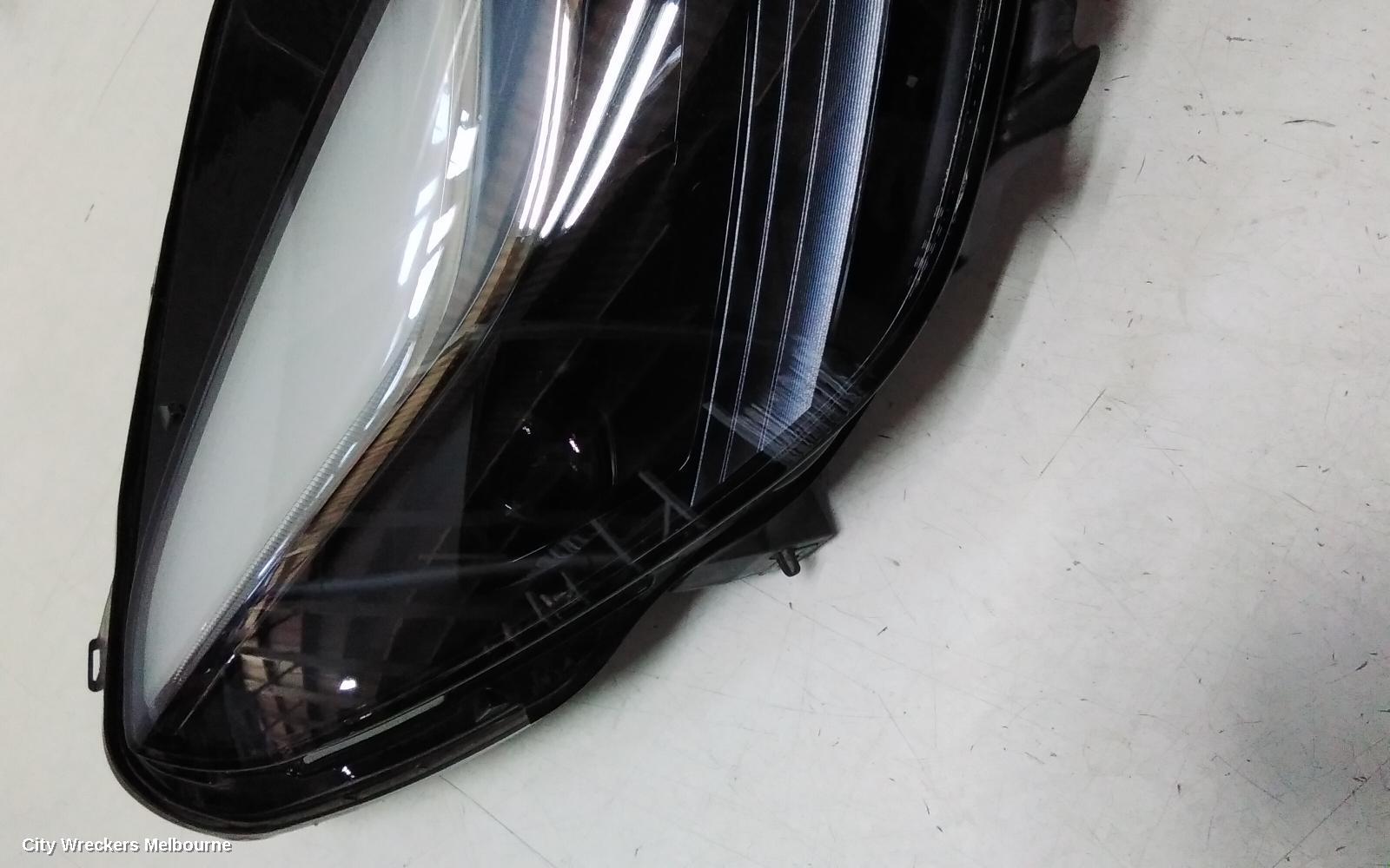 TESLA MODEL Y RIGHT HEADLAMP, 1ST GEN, LED TYPE, 03/2022 ONWARDS