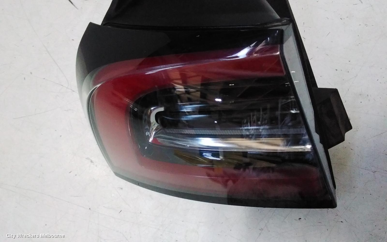 TESLA MODEL Y LEFT TAILLIGHT, 1ST GEN, IN BODY, 03/2022 ONWARDS