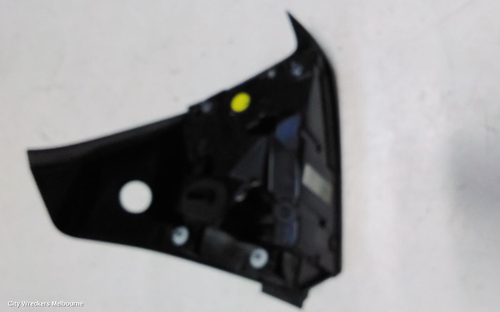 TESLA MODEL Y LEFT TAILLIGHT, 1ST GEN, IN BODY, 03/2022 ONWARDS