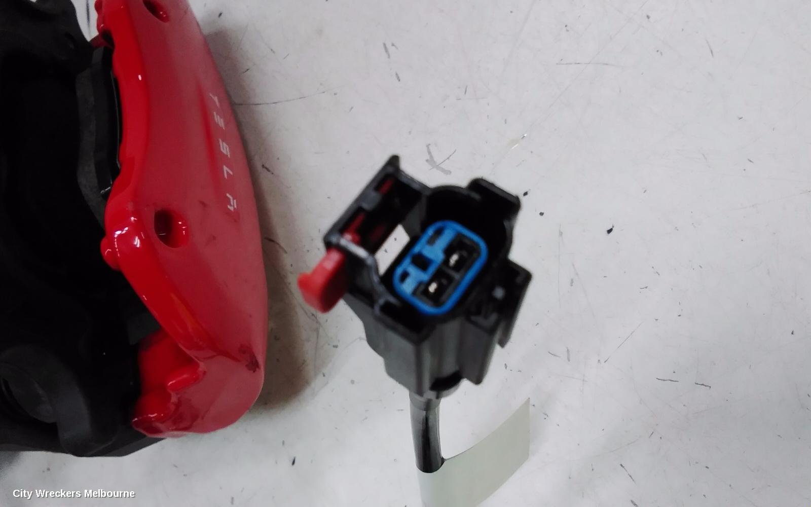 TESLA MODEL Y CALIPER, 1ST GEN, RH REAR, PERFORMANCE TYPE, RED, 03/2022 ONWARDS